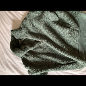 Express chic edition pullover